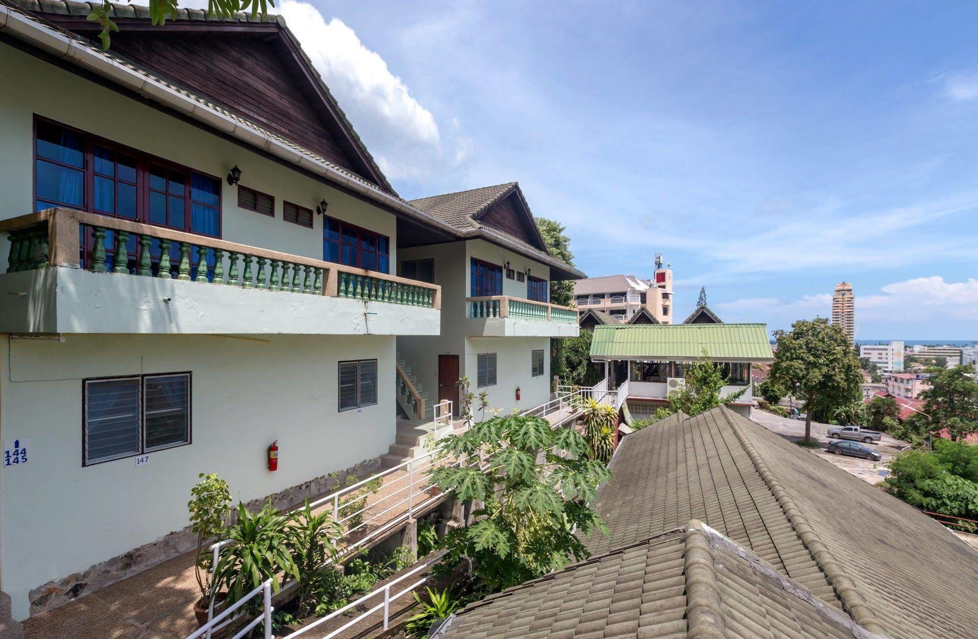 Royal Crown Hotel & Palm Spa Resort Patong Exterior photo