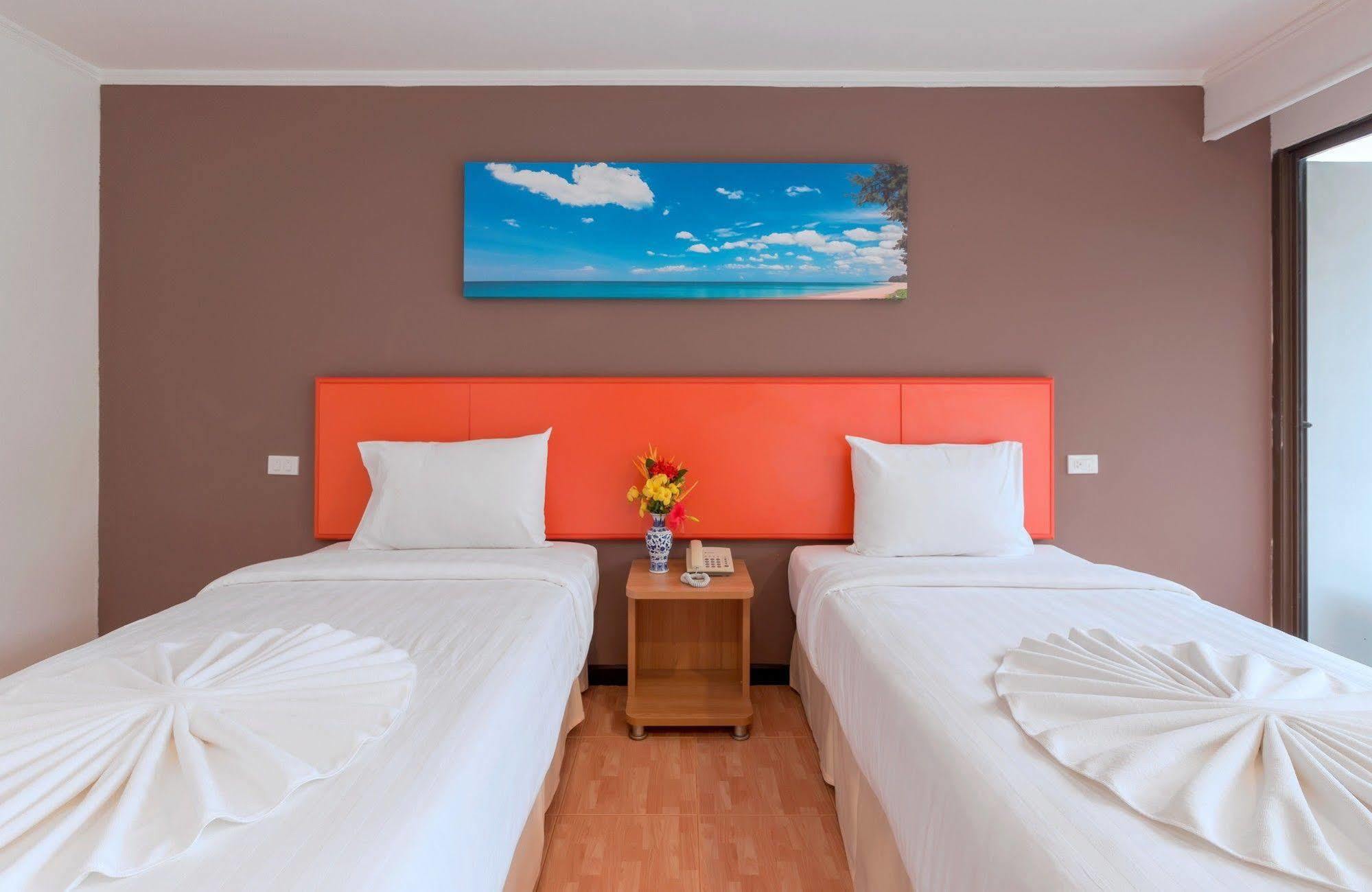 Royal Crown Hotel & Palm Spa Resort Patong Exterior photo