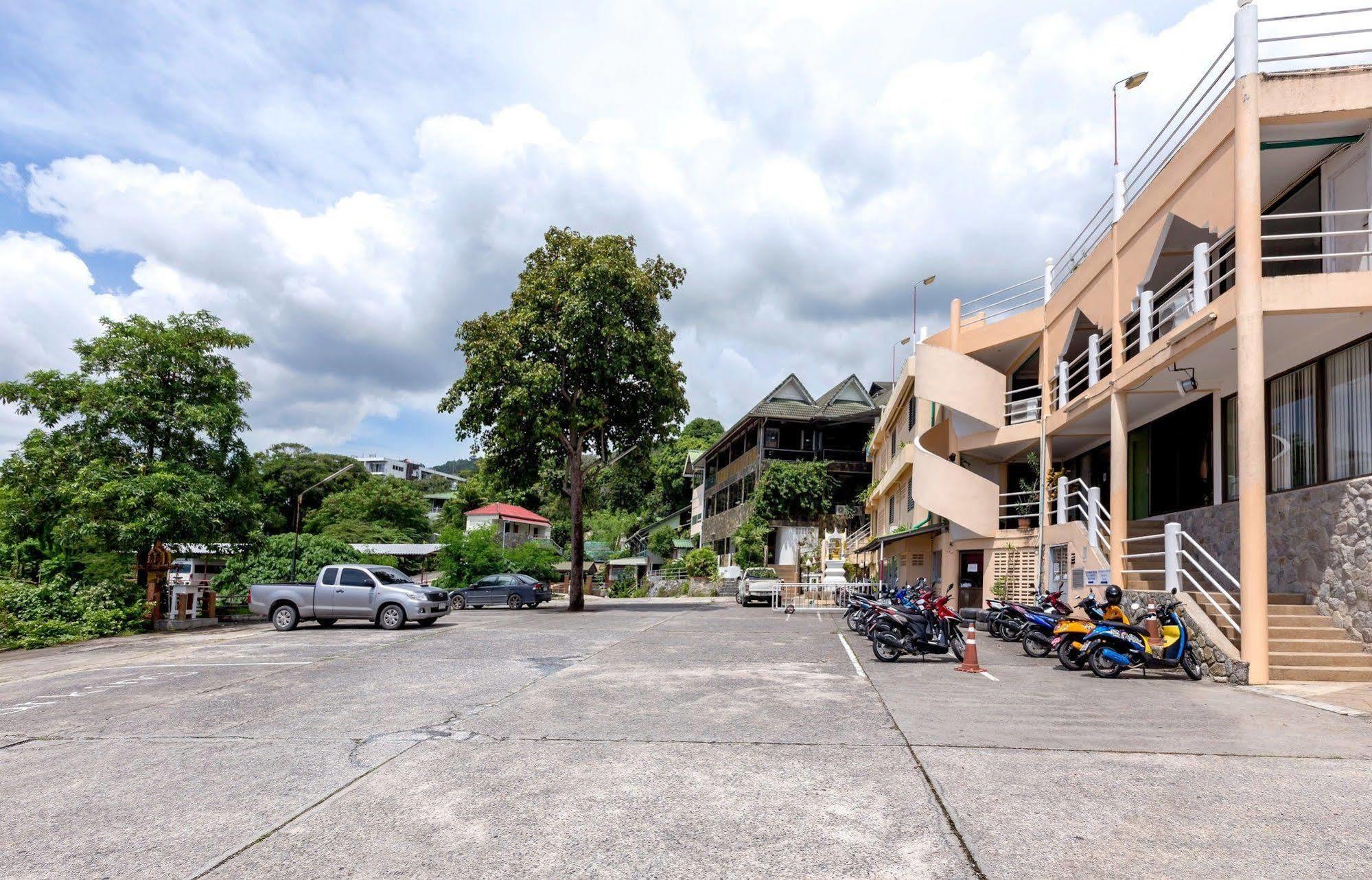 Royal Crown Hotel & Palm Spa Resort Patong Exterior photo