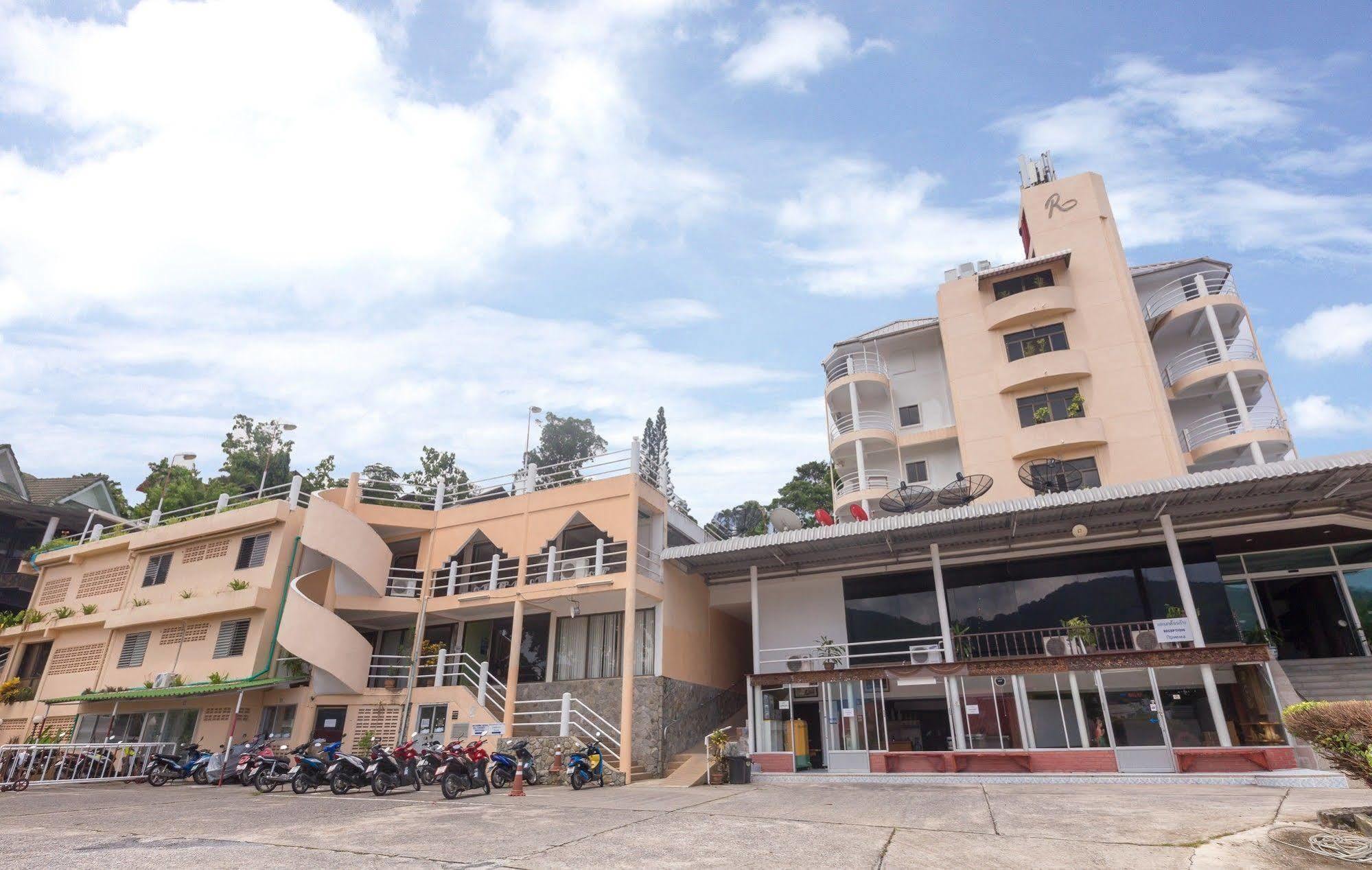 Royal Crown Hotel & Palm Spa Resort Patong Exterior photo